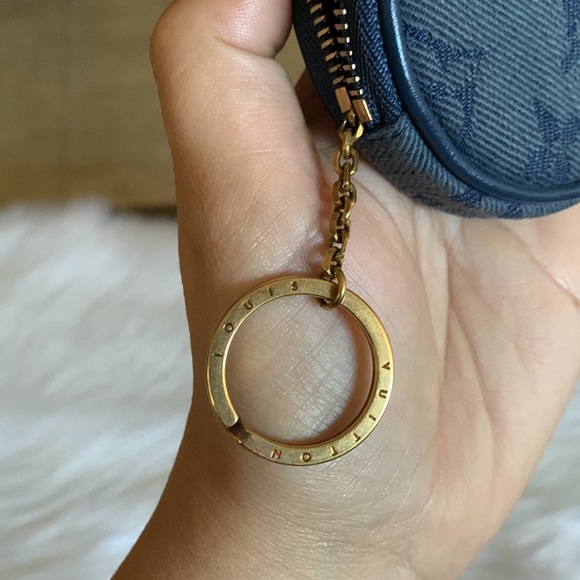 Louis Vuitton Navy Blue Monogram Denim Round Bag Charm and Key Holder - Picture 13 of 17